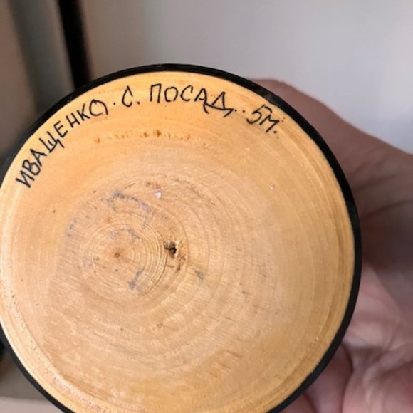 Vintage Russian Matryoshka Hand Lacquered Nesting Dolls - Picture 4 of 5